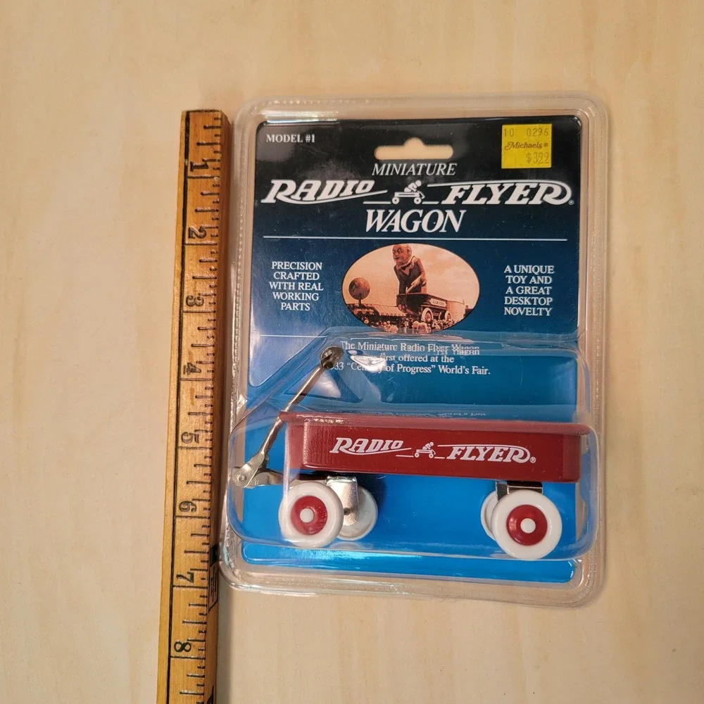 VINTAGE RADIO FLYER MINIATURE‎ WAGON PRECISION CRAFTED REAL WORKING PARTS TOY